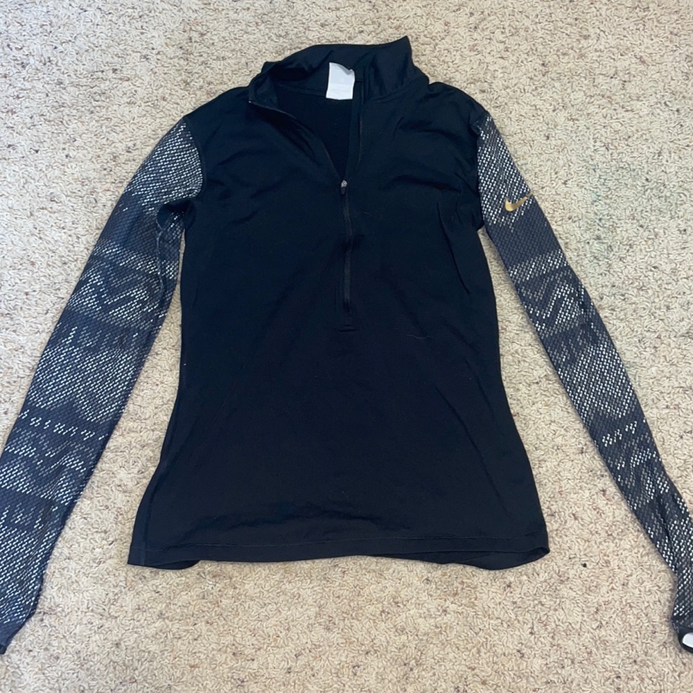 Black Nike Pro Quaterzip - Size womens M